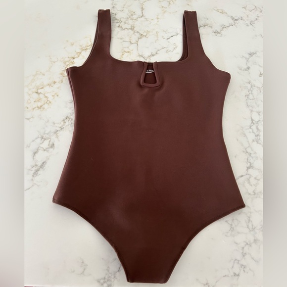 Soft A&F collection bodysuit - Picture 4 of 5